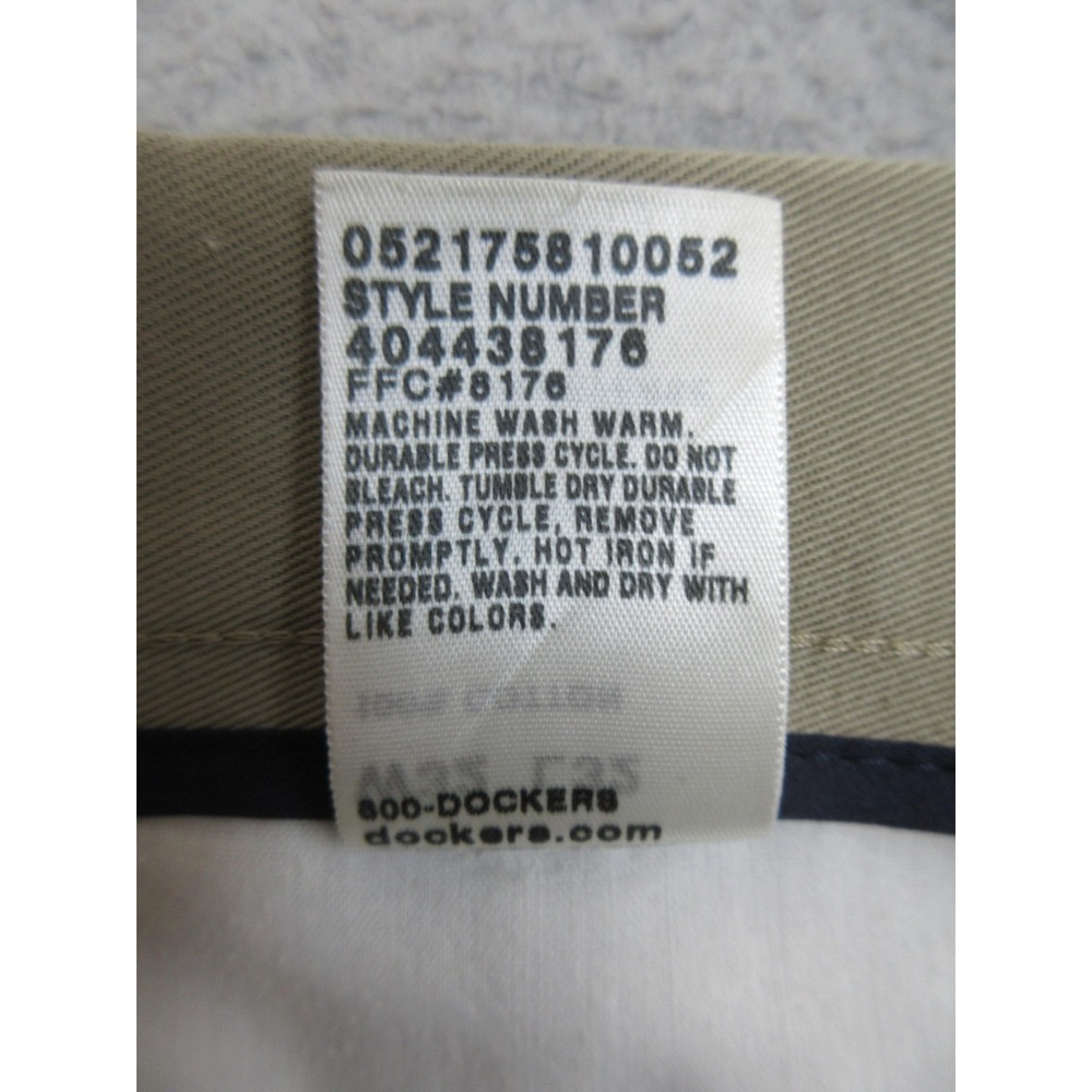 Dockers Pleated Khaki Chino Pants Mens 32x32 Beige Classic Fit Cotton Casual - Picture 10 of 16